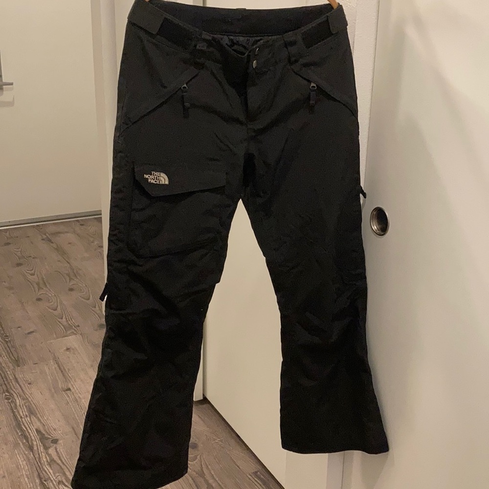 The North Face Women M (short) Insulated snow pant